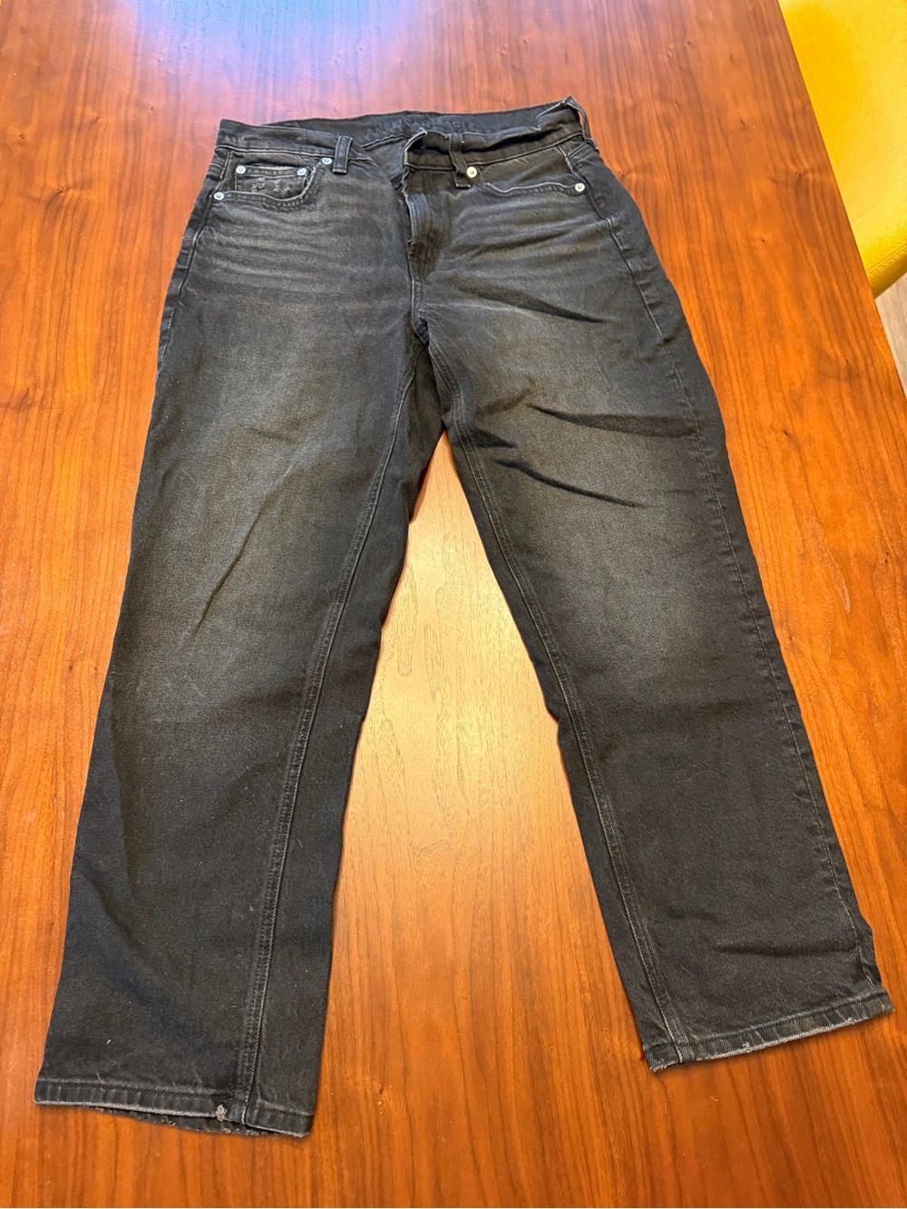 Women’s Black Straight-Leg Jeans